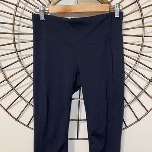 Athleta Cropped Leggings | size medium |